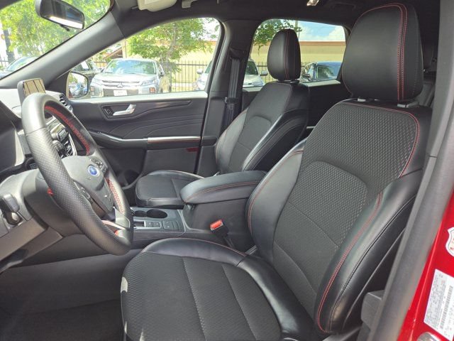 Used 2025 Ford Escape ST-Line AWD/4WD image 24