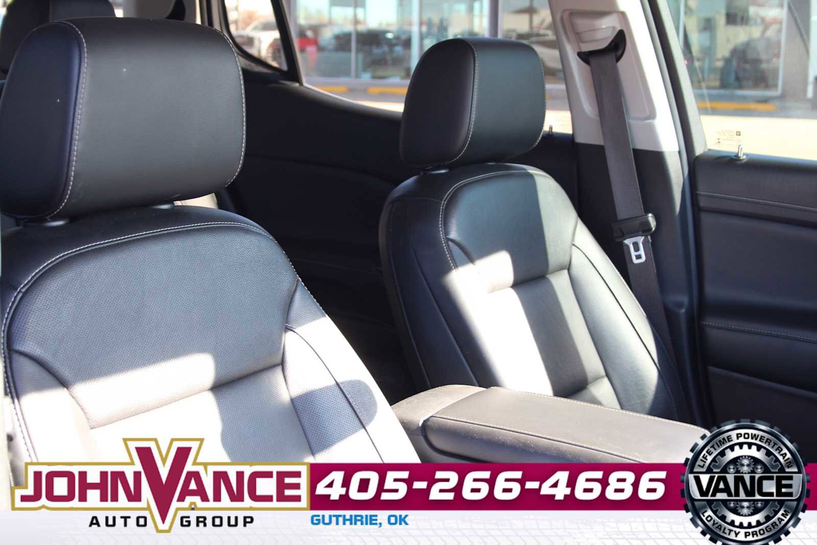 Used 2020 GMC Acadia SLT w/ Driver Alert Package II image 17