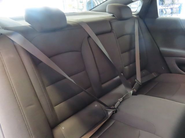 Used 2023 Chevrolet Malibu LT FWD image 28