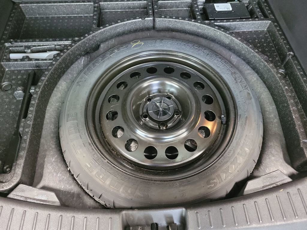 Used 2019 Ford Escape SEL image 13