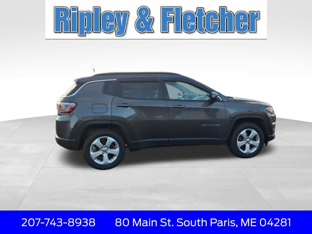 Used 2019 Jeep Compass Latitude w/ Popular Equipment Group image 4