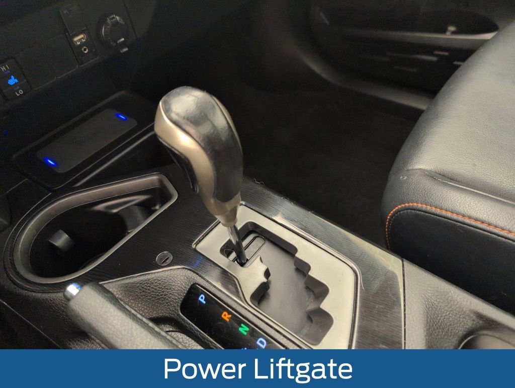 Used 2016 Toyota RAV4 SE w/ Advanced Technology Package image 27