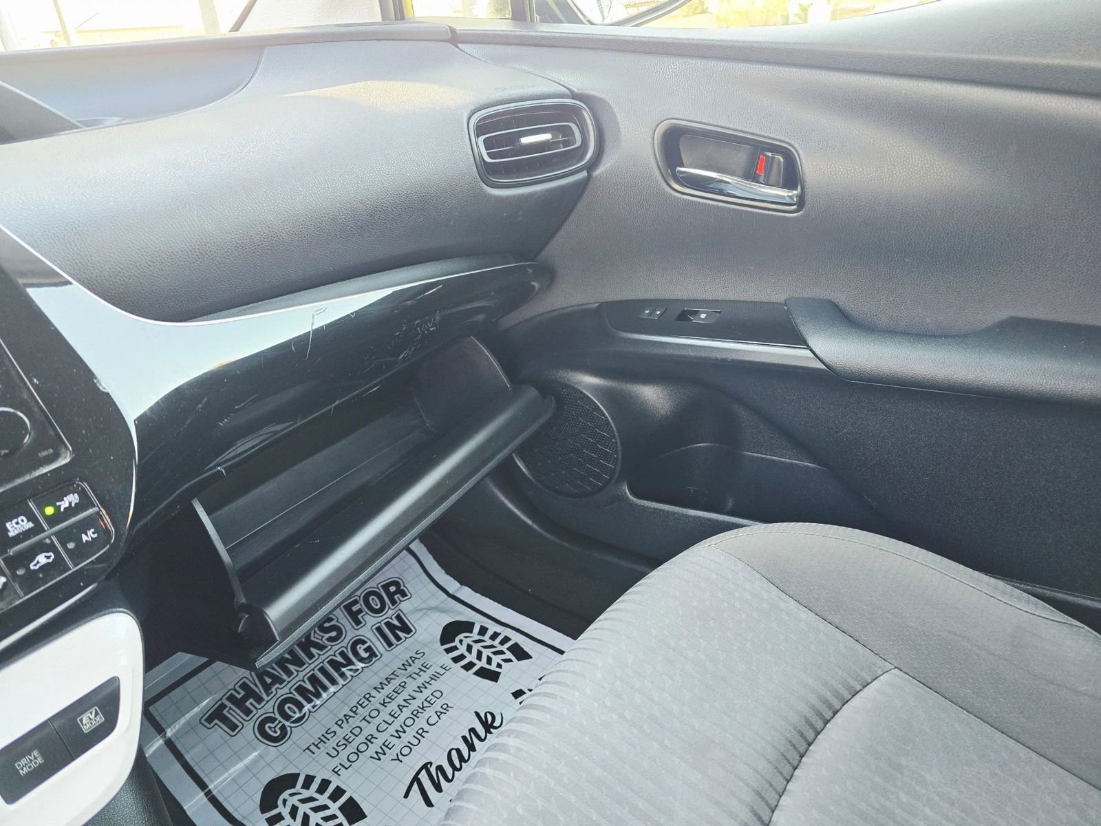 Used 2017 Toyota Prius Two image 24