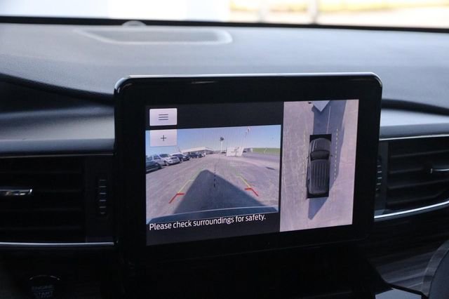 Used 2021 Ford Explorer Limited w/ Hybrid Equipment Group 310A AWD/4WD image 19