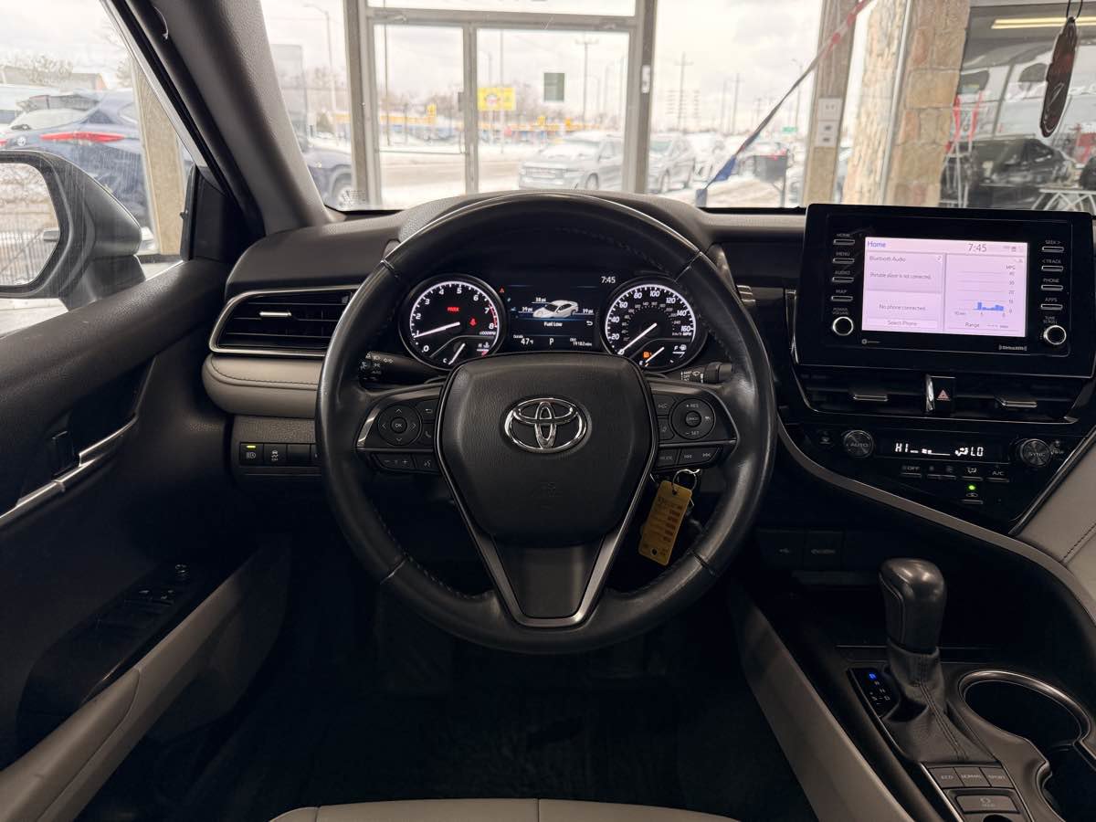 Used 2023 Toyota Camry SE AWD/4WD image 44