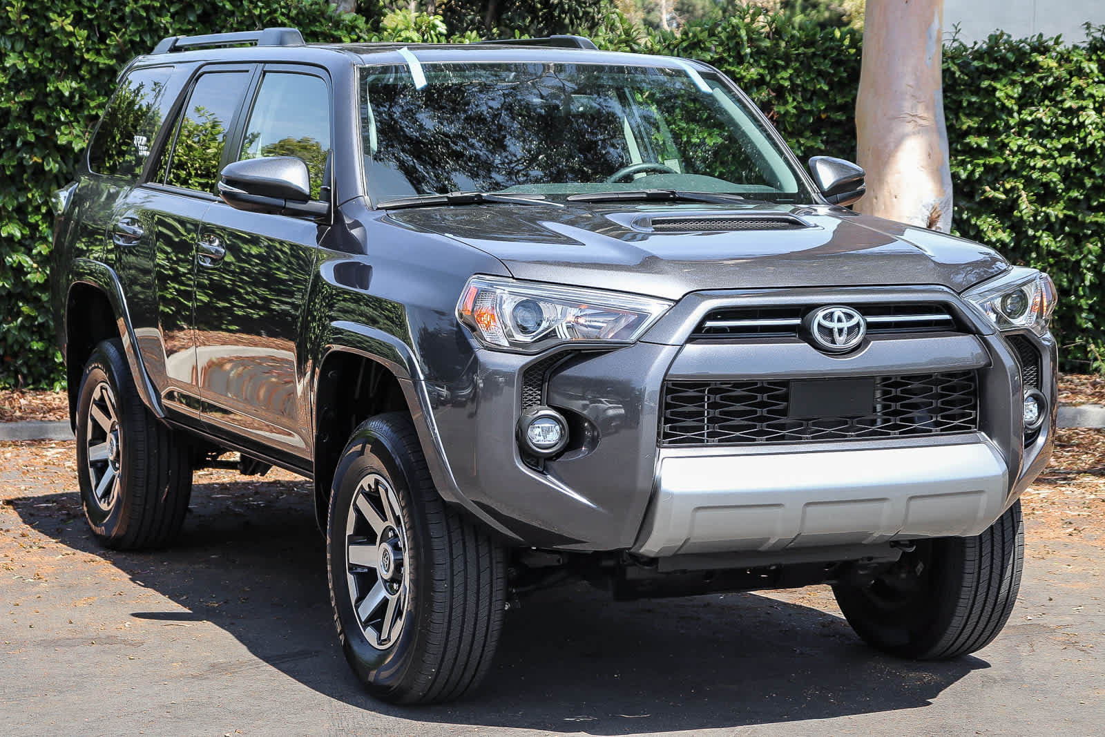 Used 2022 Toyota 4Runner TRD Off-Road Premium w/ Moonroof Package AWD/4WD image 3
