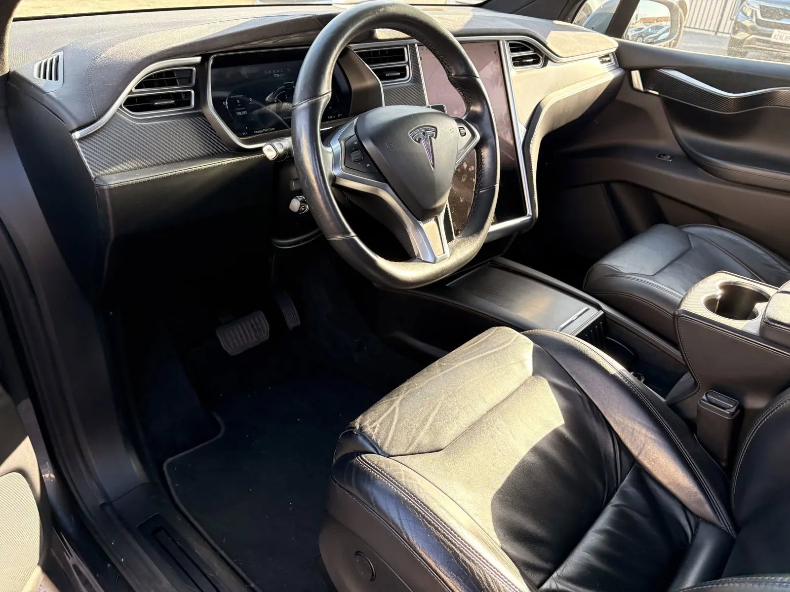 Used 2017 Tesla Model X 75D AWD/4WD image 10