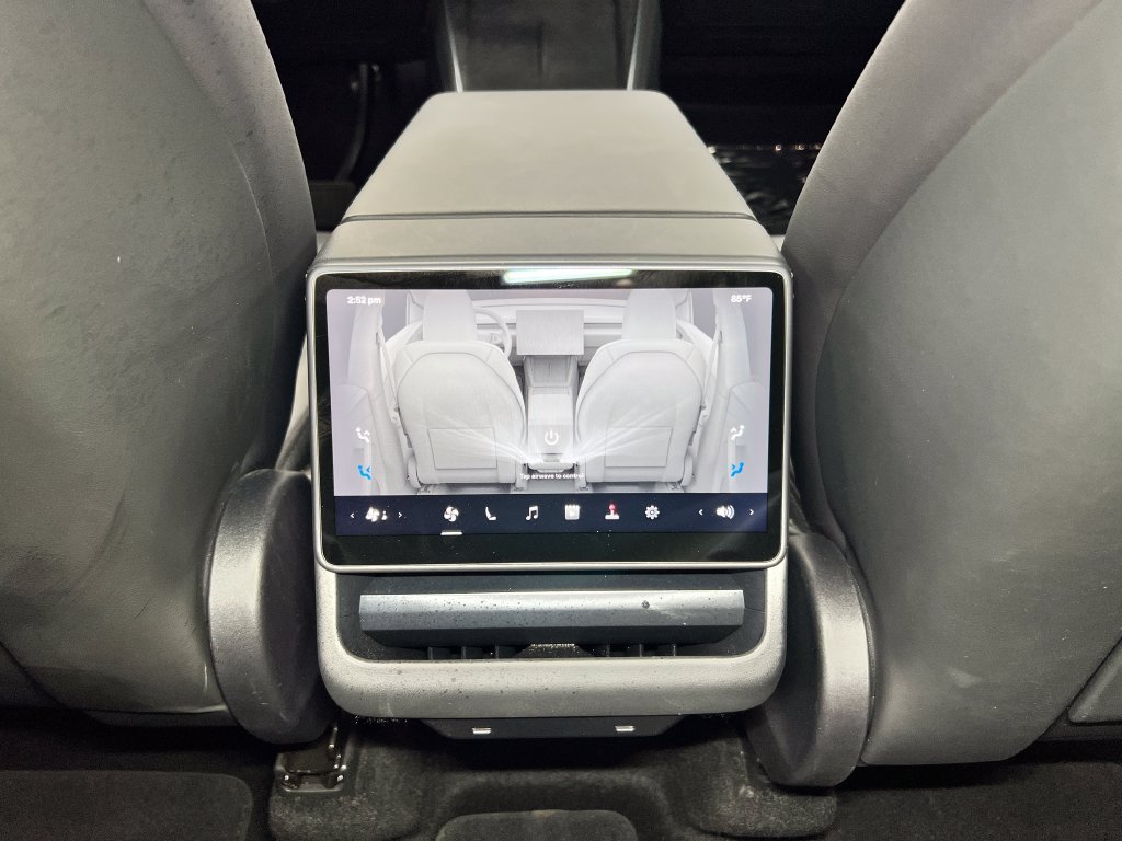 Used 2026 Tesla Model Y Long Range AWD/4WD image 21