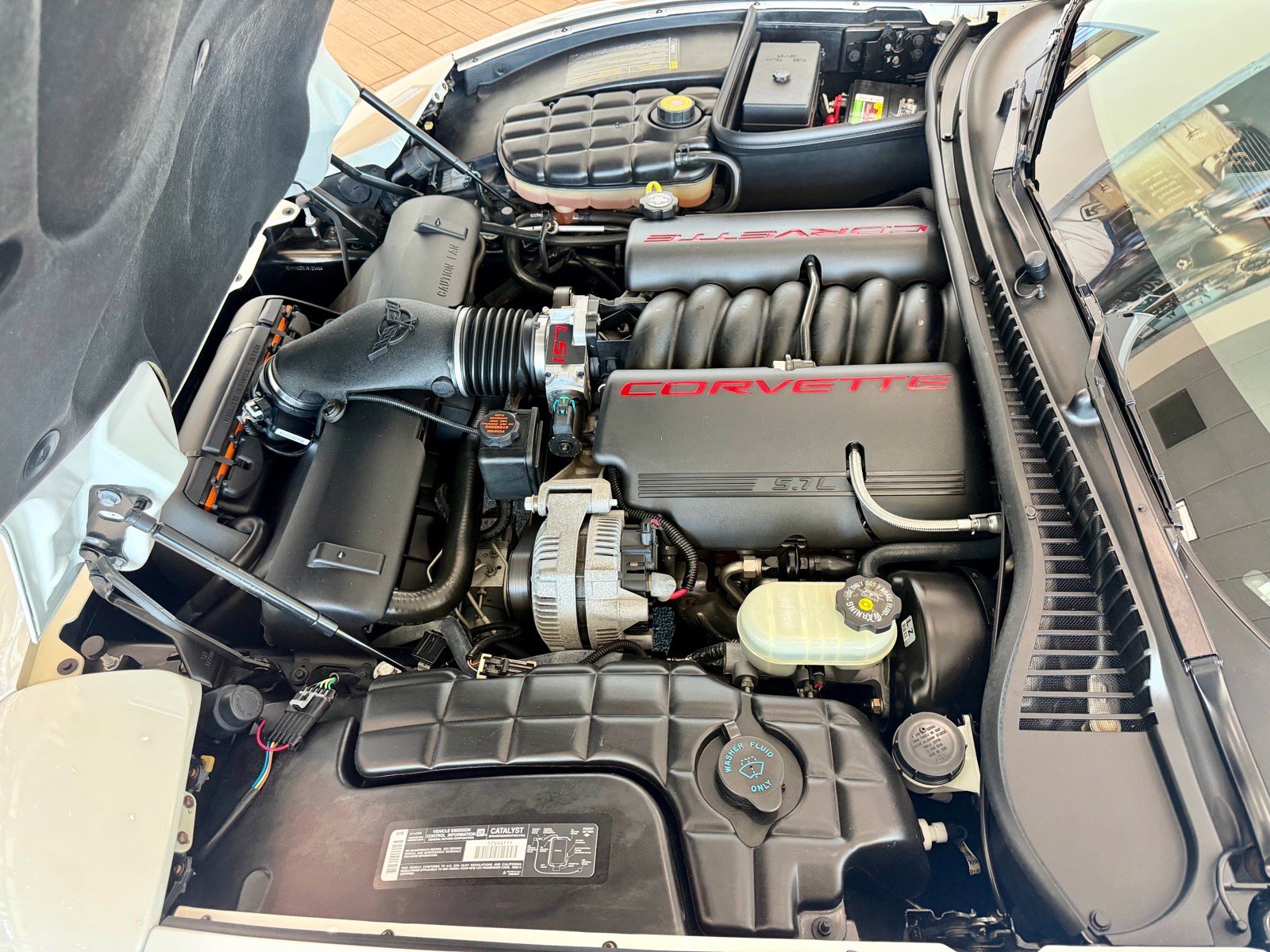 Used 2001 Chevrolet Corvette Convertible w/ Preferred Equipment Group2 image 34