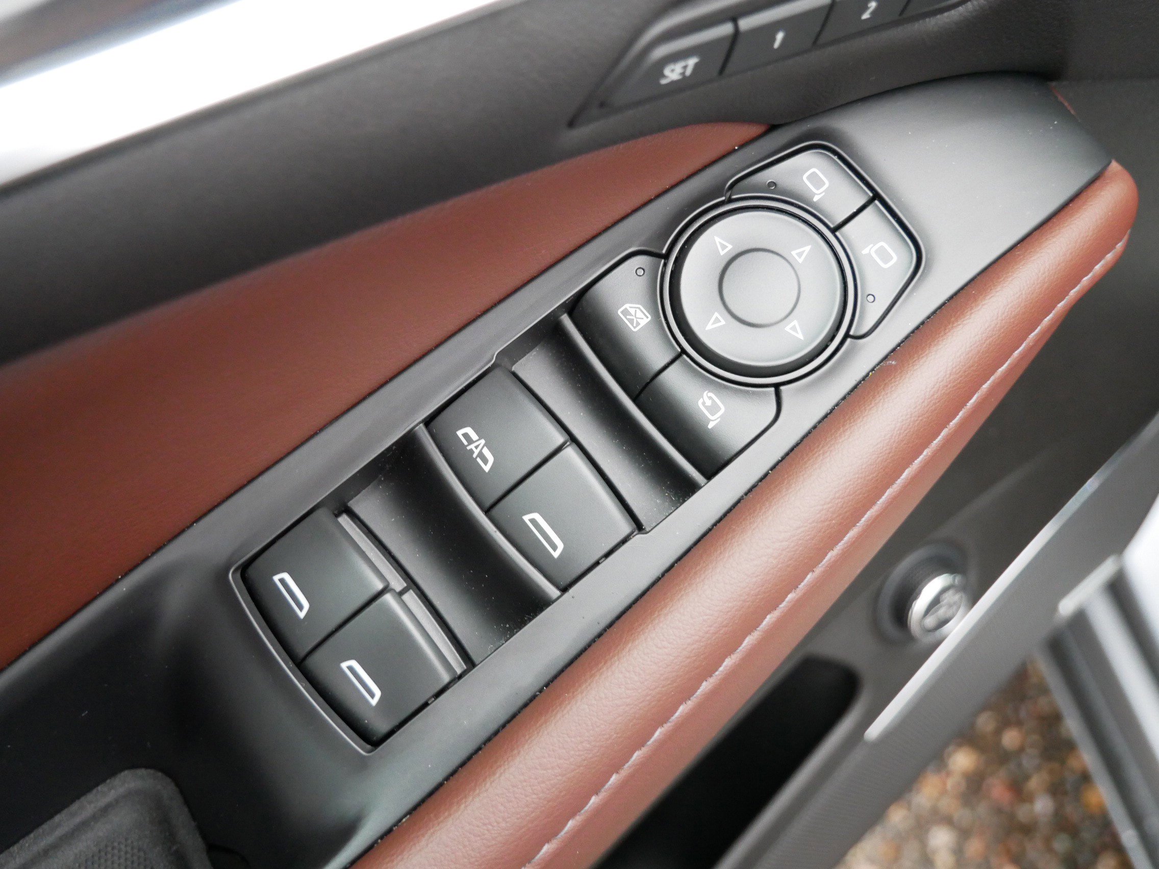 Certified 2021 Buick Enclave Avenir w/ Avenir Technology Package image 14