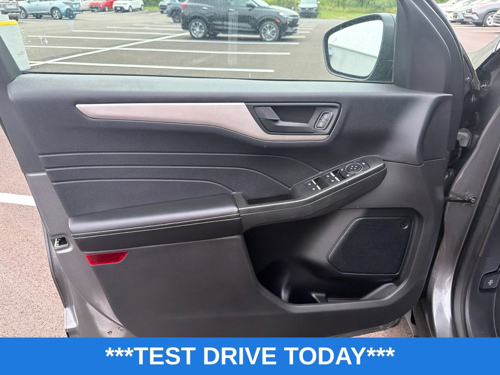 Used 2022 Ford Escape SE w/ Convenience Package AWD/4WD image 12