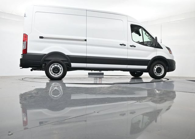 New 2026 Ford Transit 250 148 Medium Roof RWD image 40