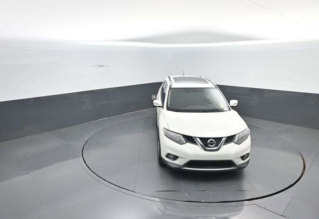 Used 2015 Nissan Rogue SV w/ SV Premium Package image 18