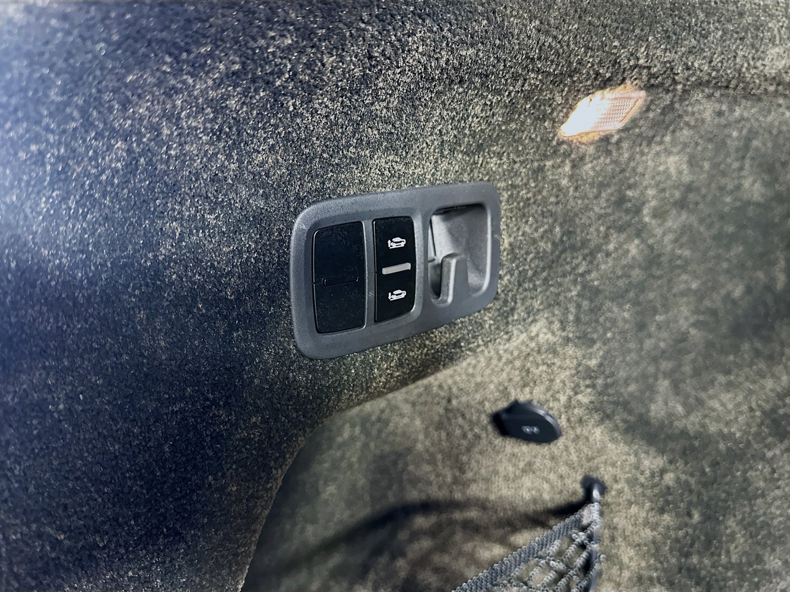 Used 2022 Bentley Bentayga AWD/4WD image 58