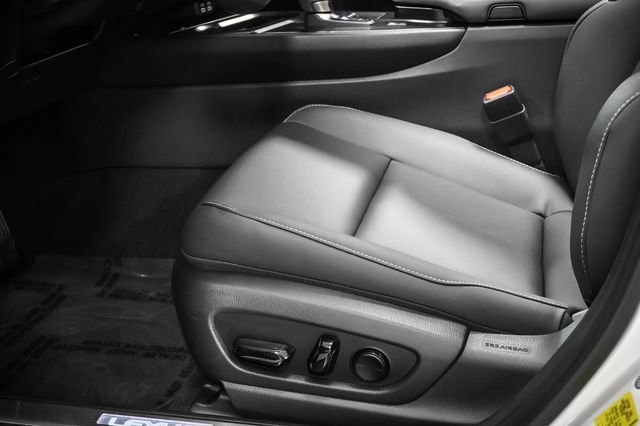 Certified 2025 Lexus UX 300h FWD w/ Accessory Package (Z2) image 11