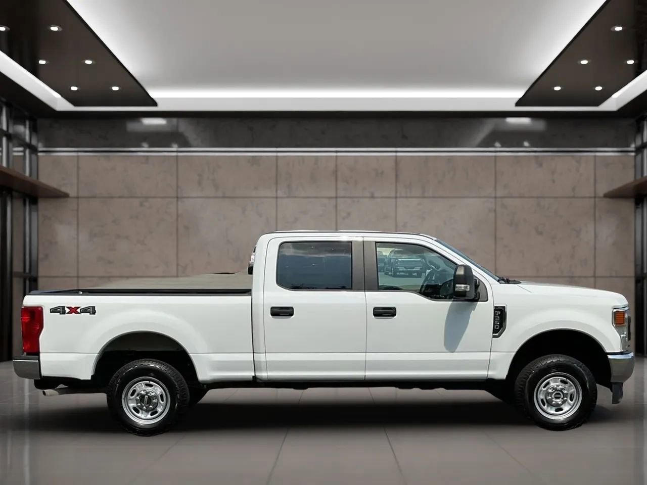 Used 2022 Ford F250 XL w/ Power Equipment Group image 7