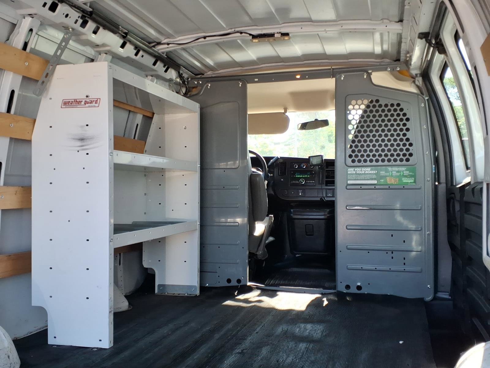 Used 2015 GMC Savana 2500 RWD image 6