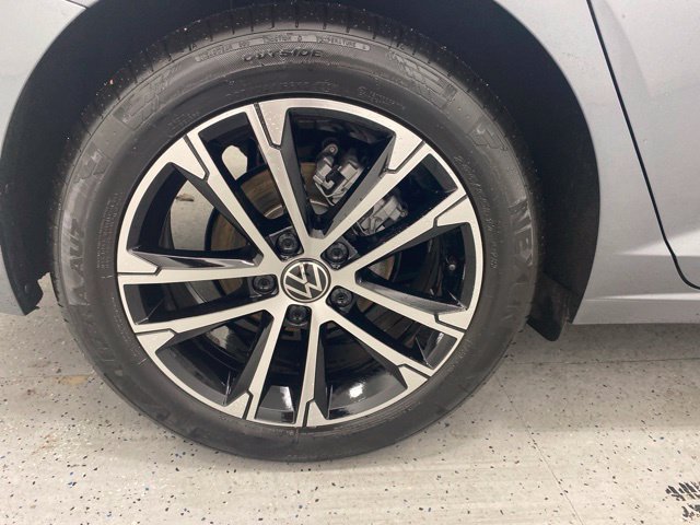 Used 2026 Volkswagen Jetta Sport FWD image 5