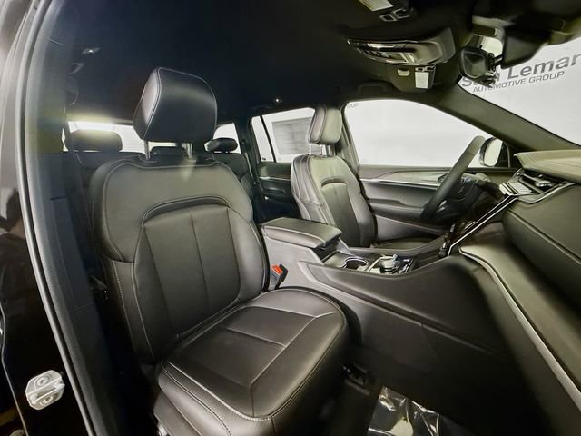 New 2025 Jeep Grand Cherokee Limited w/ Black Appearance Package AWD/4WD image 27