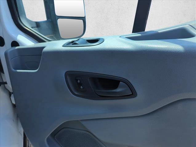 Used 2018 Ford Transit 250 148 Low Roof RWD image 30