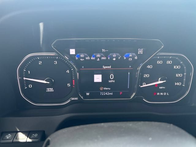 Certified 2022 GMC Sierra 2500 Denali w/ Denali Ultimate Package AWD/4WD image 15