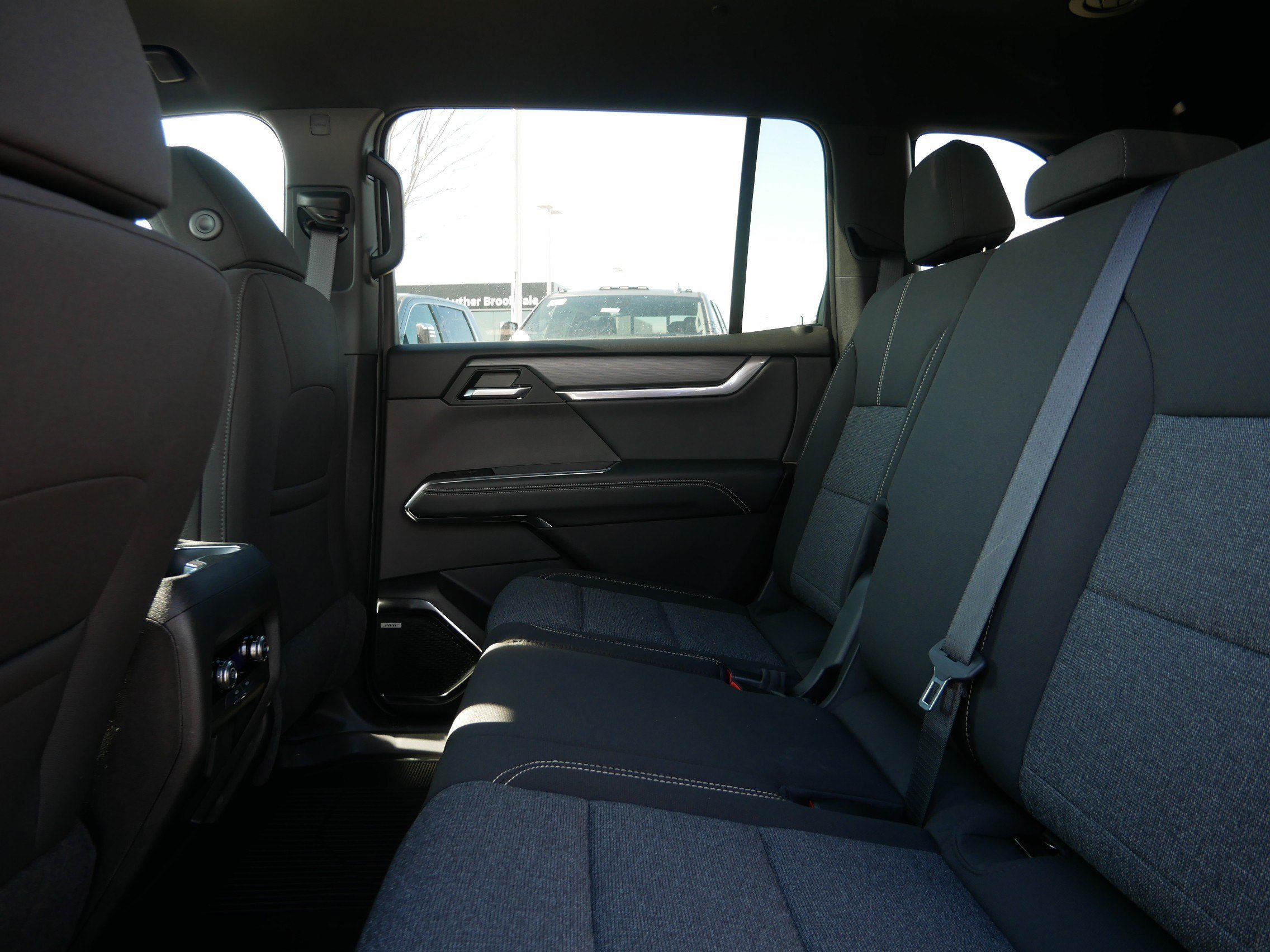 New 2026 GMC Acadia Elevation w/ LPO, All-Weather Package AWD/4WD image 5