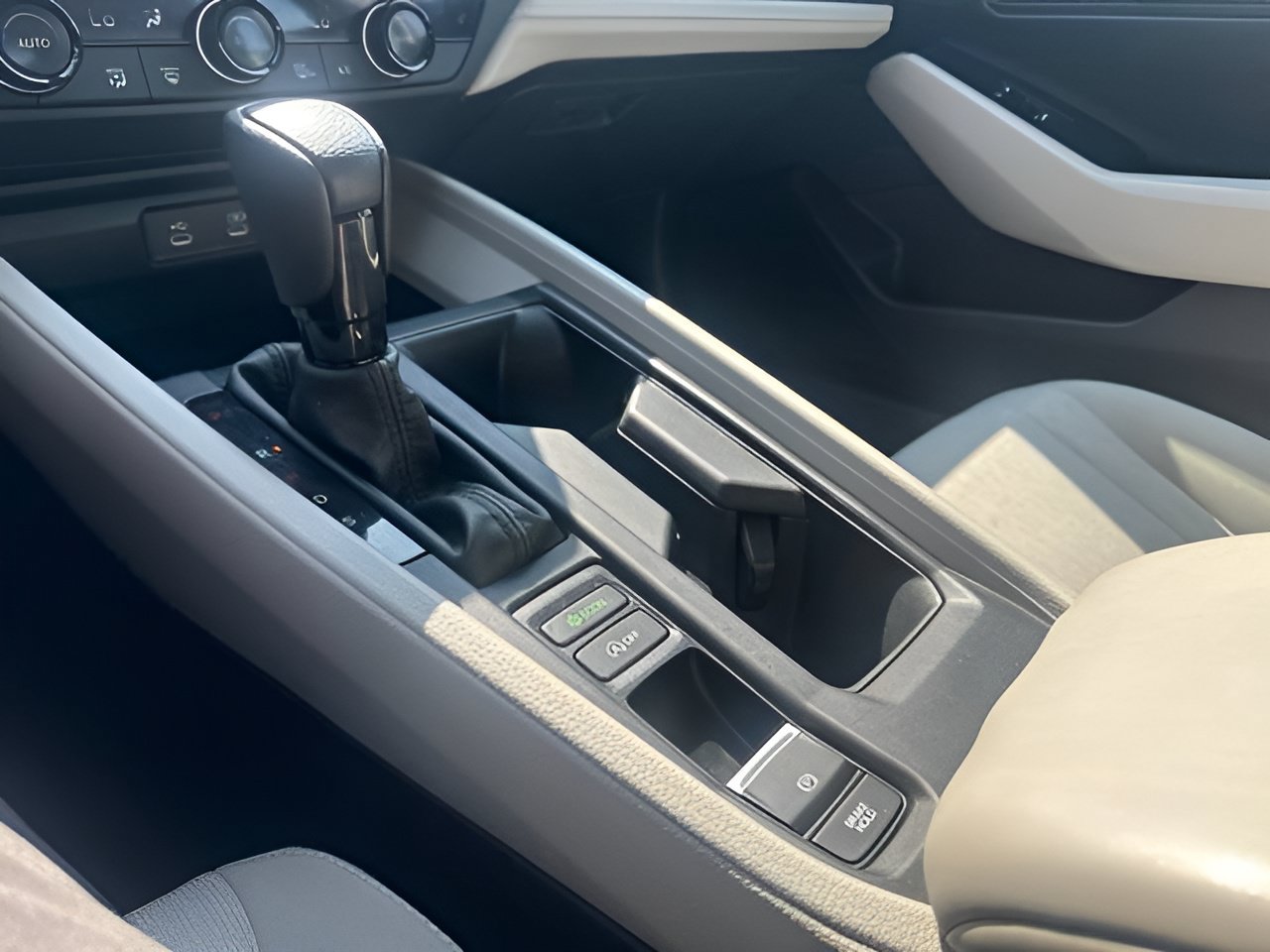 Used 2024 Honda Accord EX image 23