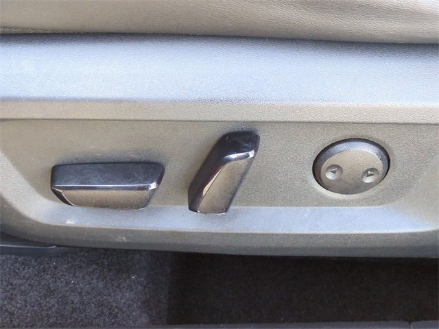 Used 2021 Nissan Rogue SV w/ Premium Package image 12