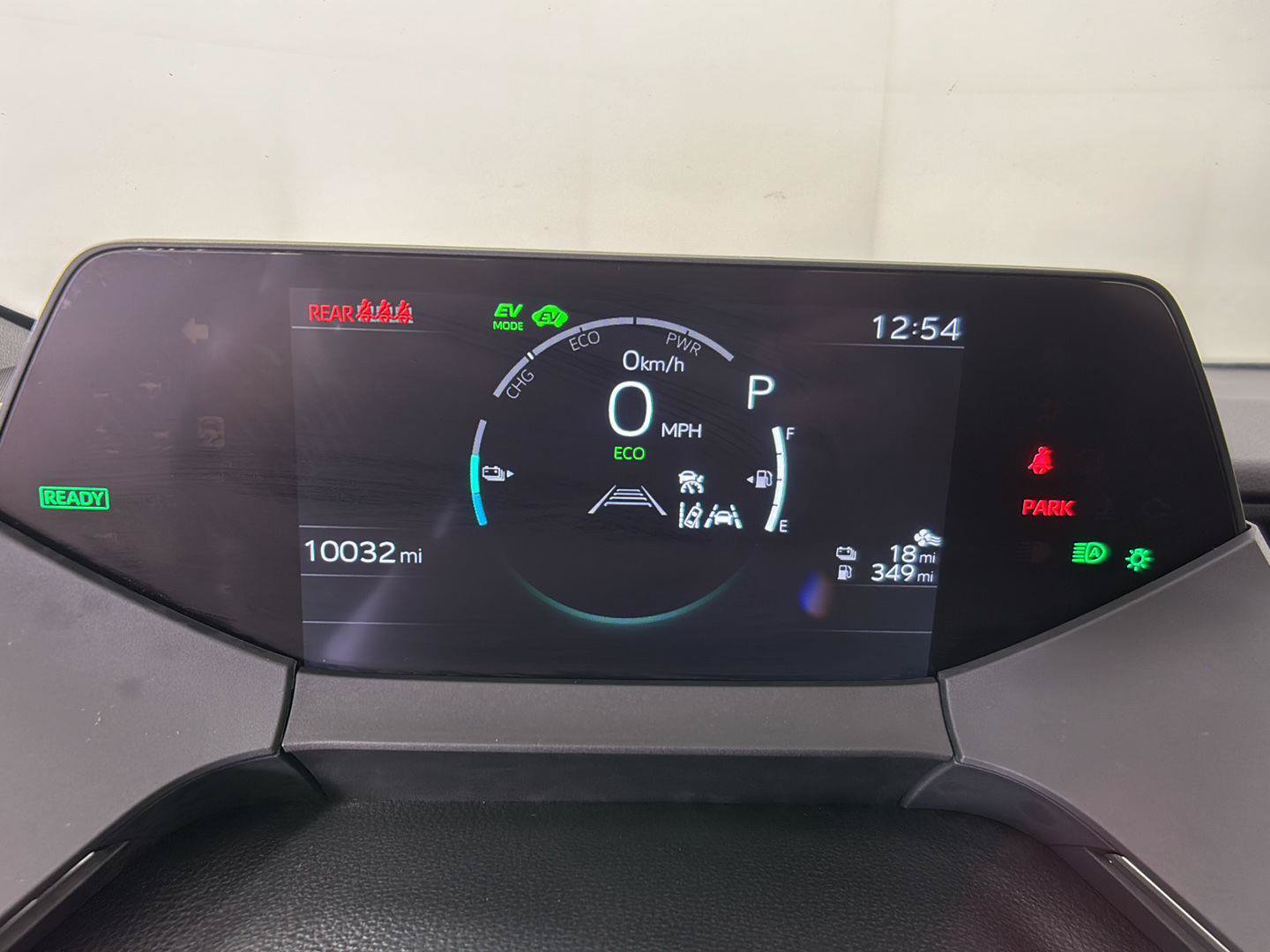 Used 2025 Toyota Prius Plug-In Hybrid FWD image 3