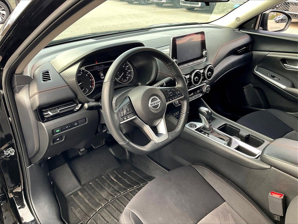 Used 2023 Nissan Sentra SR w/ Midnight Edition Package image 8