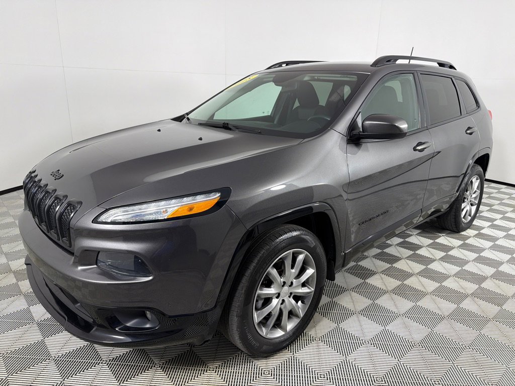 Used 2018 Jeep Cherokee Latitude image 9
