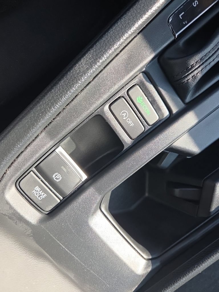 Used 2025 Honda Accord LX image 38