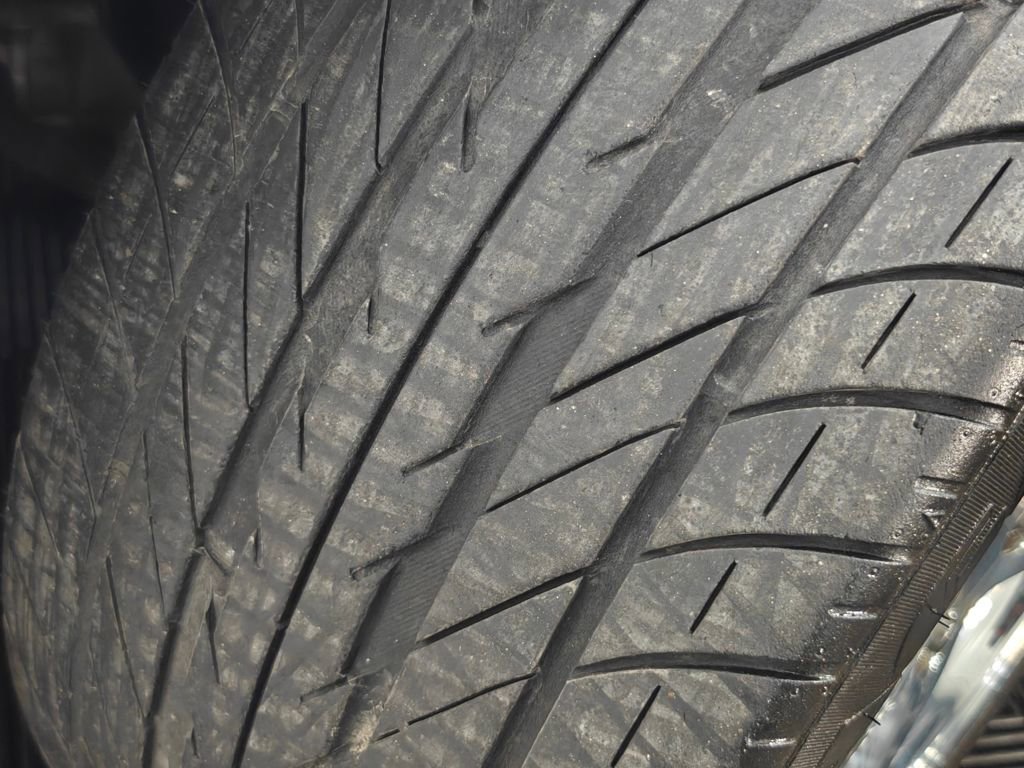 Used 2004 Chevrolet Corvette Convertible w/ Preferred Equipment Group image 32