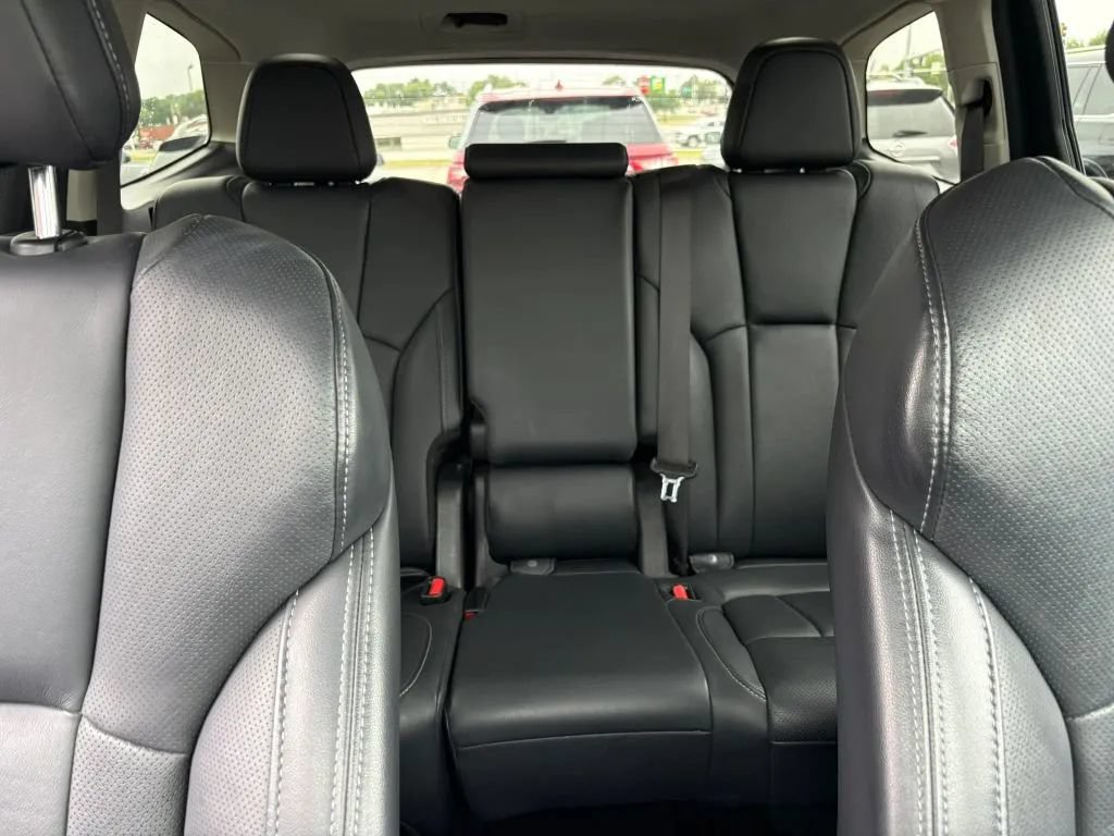 Used 2020 Subaru Ascent Limited AWD/4WD image 19