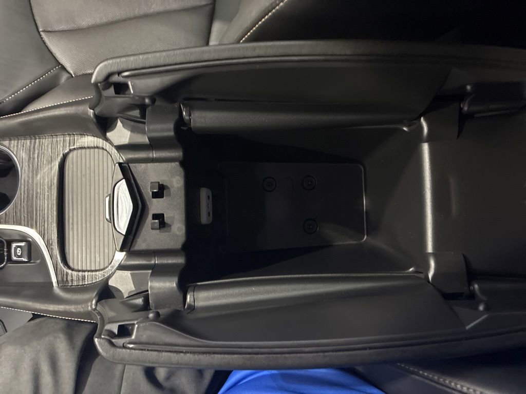 Used 2017 Buick Envision Essence AWD/4WD image 33