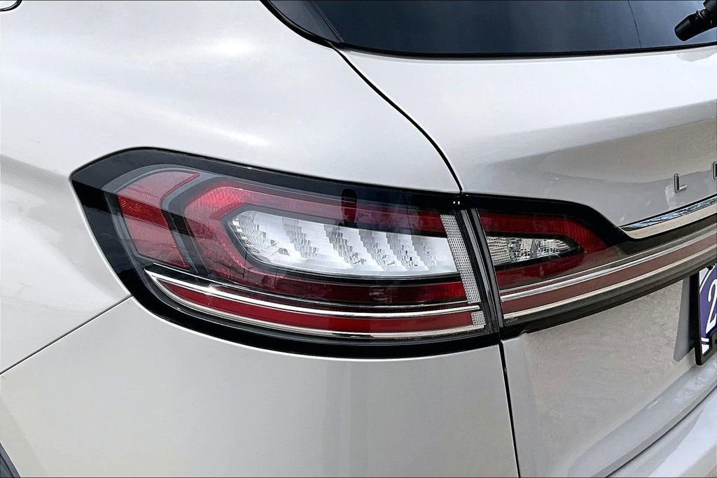 Used 2020 Lincoln Nautilus Reserve FWD image 29