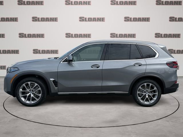 New 2026 BMW X5 xDrive40i w/ Premium Package AWD/4WD image 2
