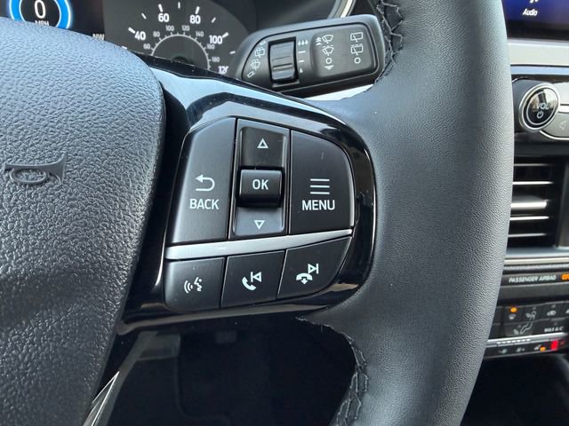 Used 2022 Ford Escape SE w/ Convenience Package image 16