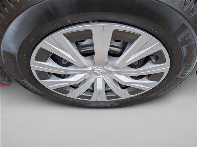 Used 2023 Toyota Camry LE image 21