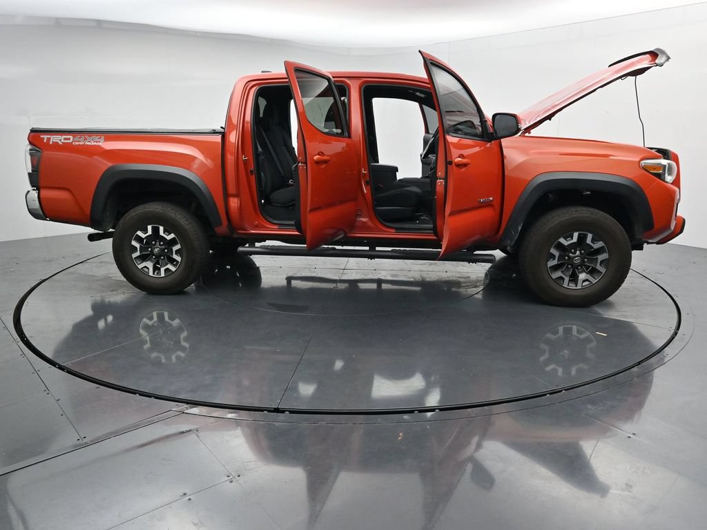 Used 2016 Toyota Tacoma TRD Off-Road w/ Towing Package AWD/4WD image 27