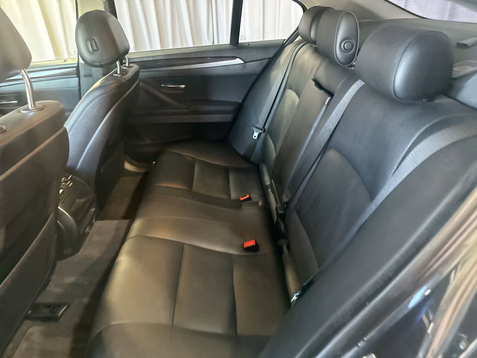 Used 2016 BMW 535i Sedan w/ Driver Assistance Package RWD image 17