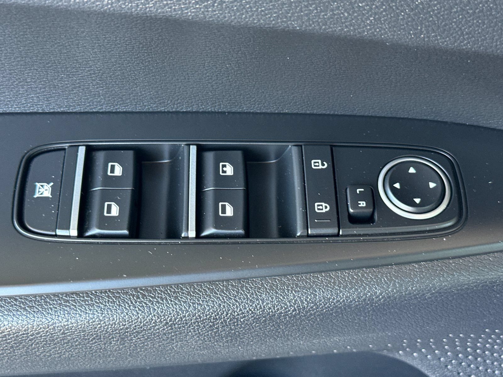 Certified 2024 Kia Forte LXS FWD image 14