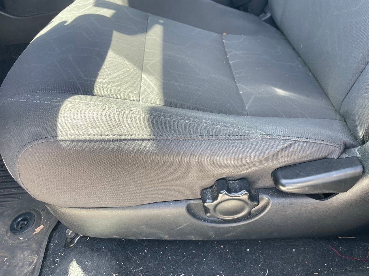 Used 2016 Toyota Tacoma TRD Sport w/ Towing Package AWD/4WD image 5