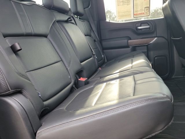 Used 2020 Chevrolet Silverado 1500 High Country w/ Technology Package AWD/4WD image 23