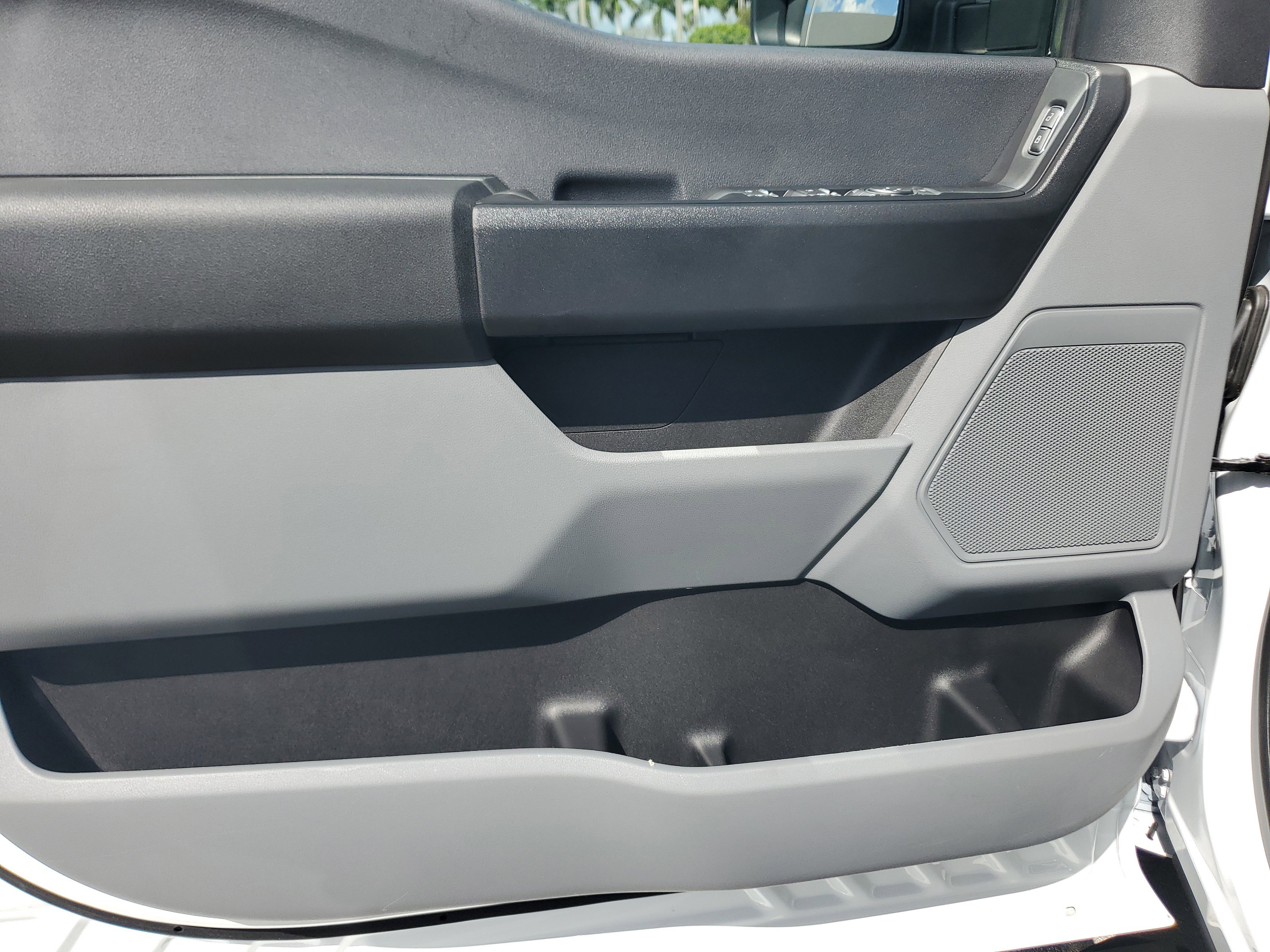 Used 2025 Ford F350 XL w/ 360-Degree Camera Package image 24