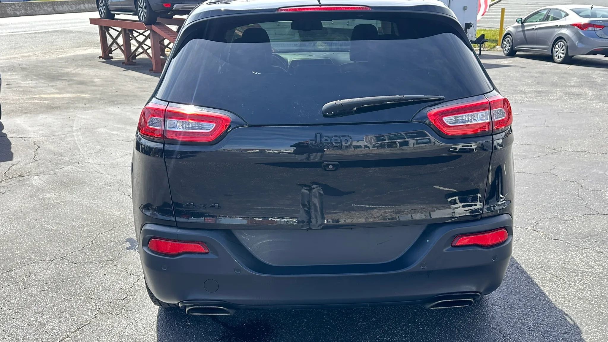 Used 2018 Jeep Cherokee Limited w/ High Altitude Package image 6