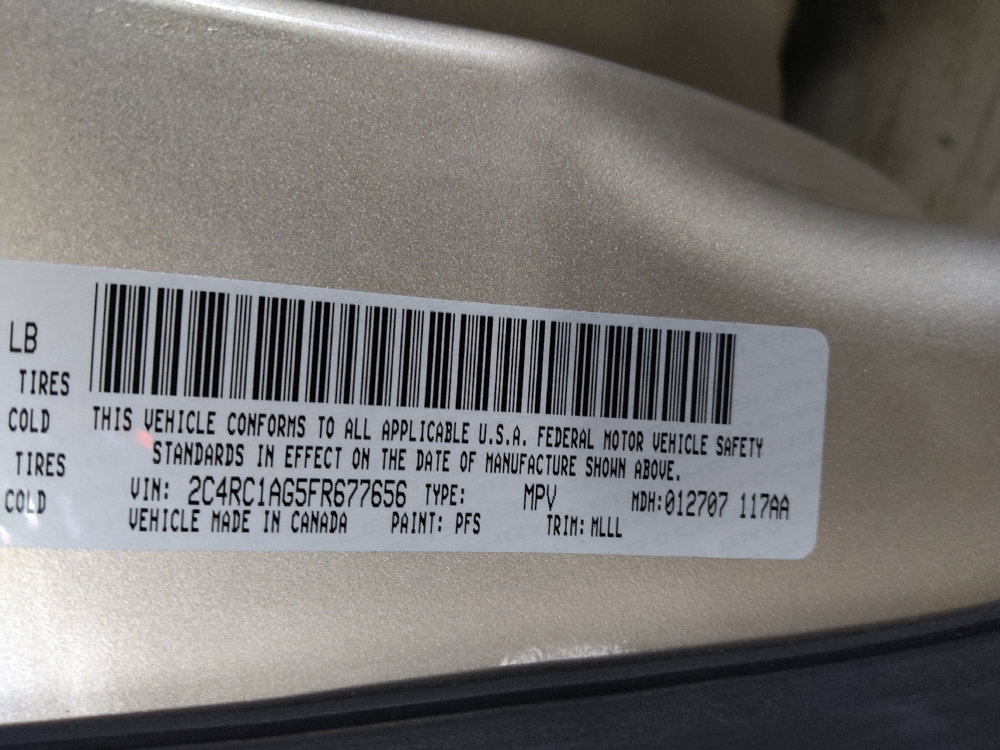 Used 2015 Chrysler Town & Country LX image 33