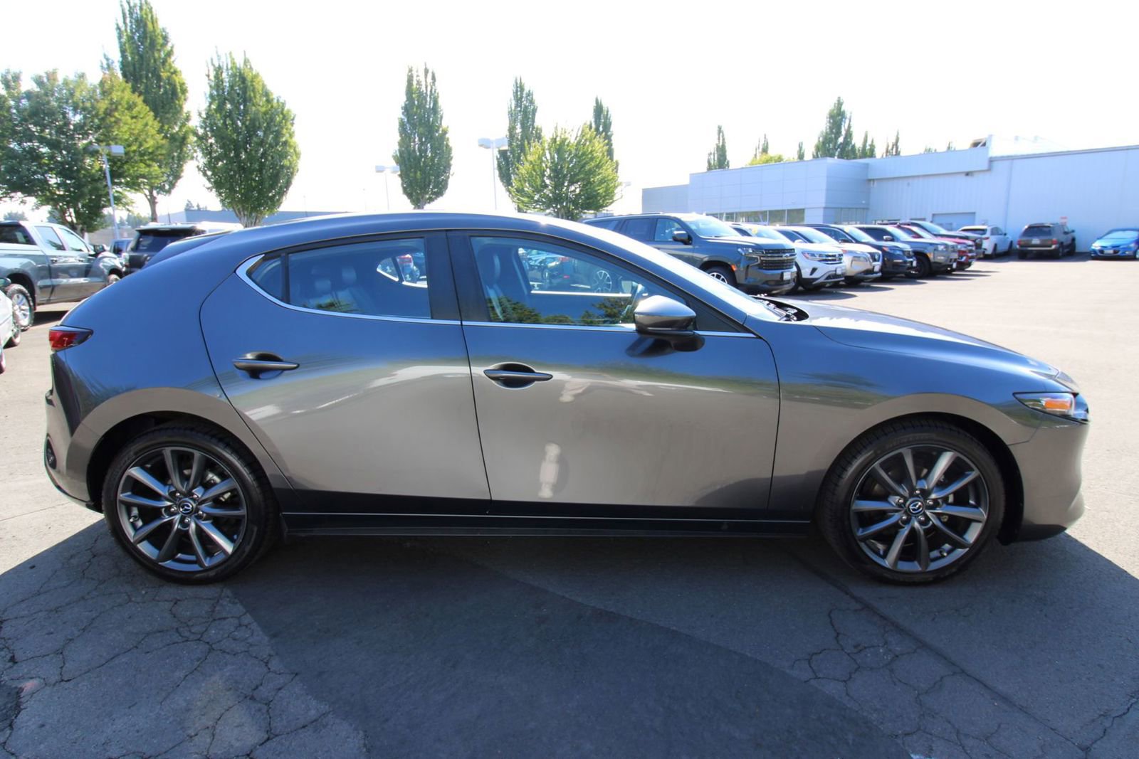 Used 2020 MAZDA MAZDA3 Hatchback image 7