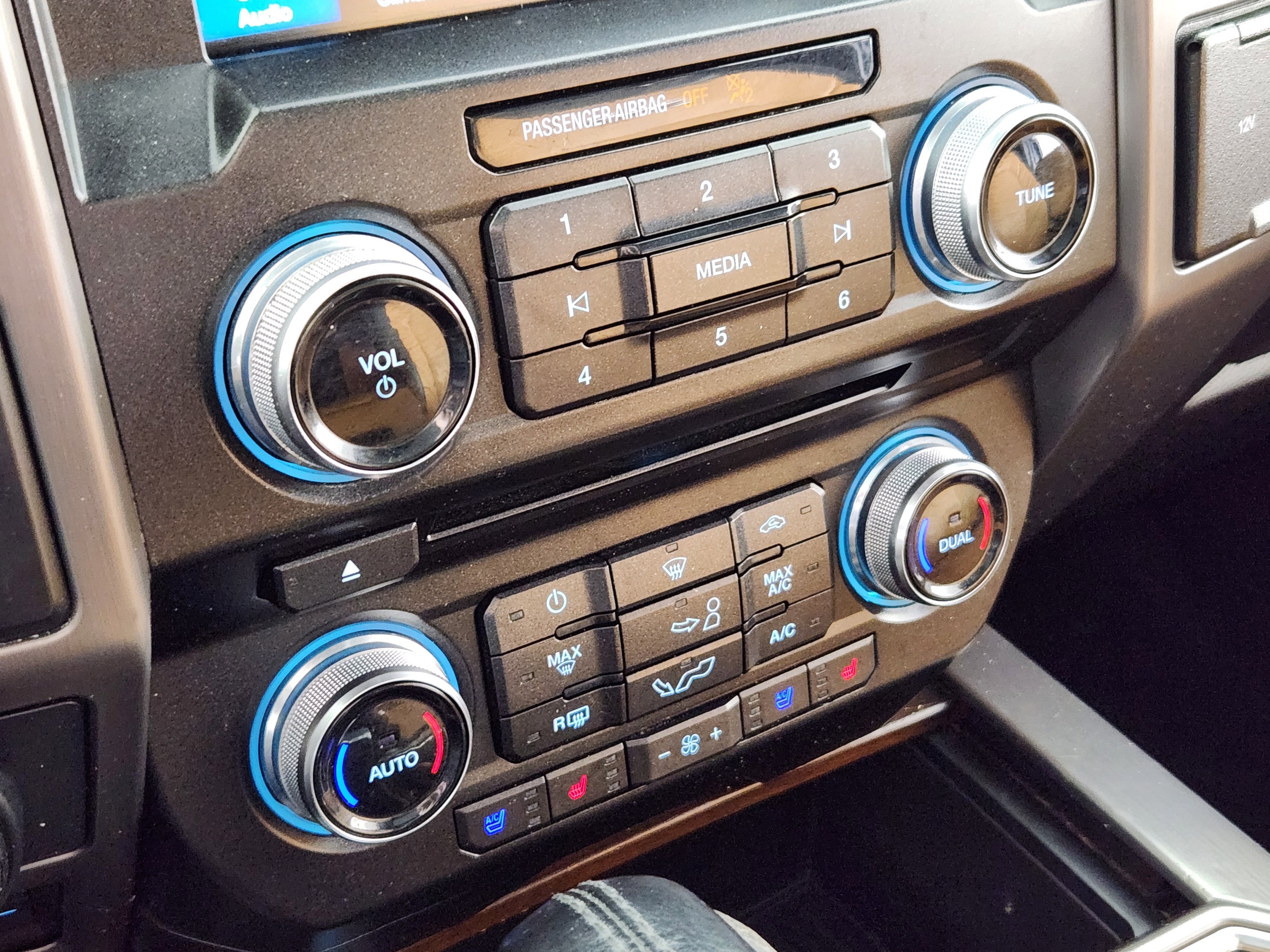 Certified 2017 Ford F150 Limited image 24