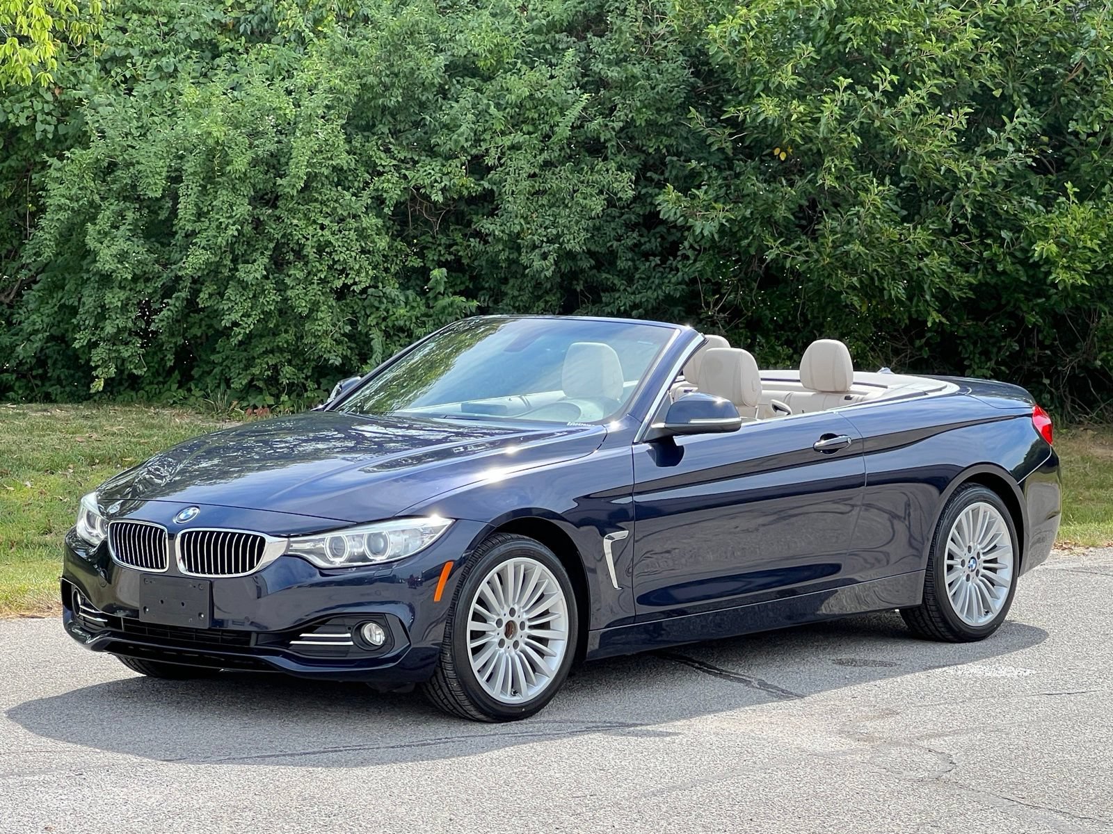Used 2015 BMW 428i xDrive Convertible AWD/4WD image 1